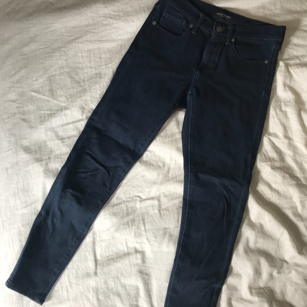 Banana Republic Mid-Rise Dark Wash Ankle Jean